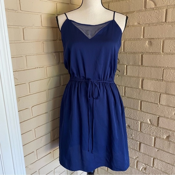 Milly Of New York Navy Silk Dress Size 4, Sleeveless Cinch Waist Lined Modern - Picture 1 of 10